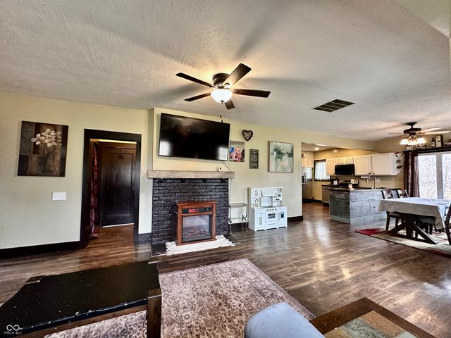 4168 S County Road 325 W, Greencastle, IN 46135