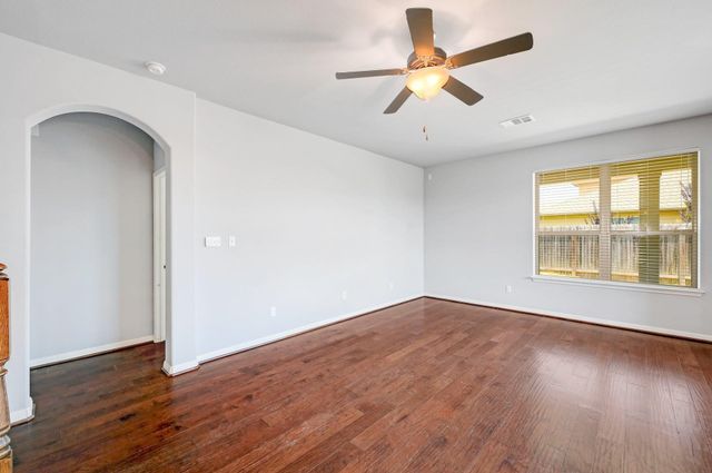 176 Flannery LN, Buda, TX 78610