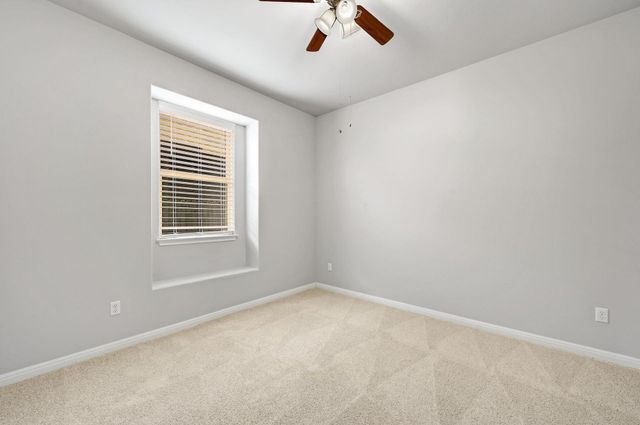 176 Flannery LN, Buda, TX 78610
