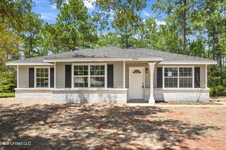 2116 Prince George Drive, Gautier, MS 39553
