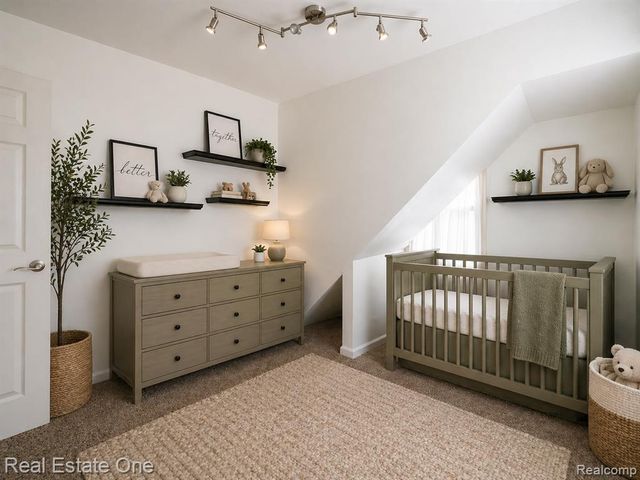 353 S Webik Avenue, Clawson, MI 48017