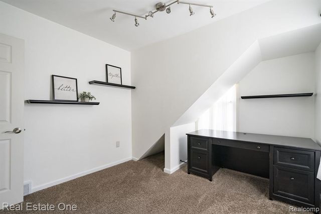 353 S Webik Avenue, Clawson, MI 48017