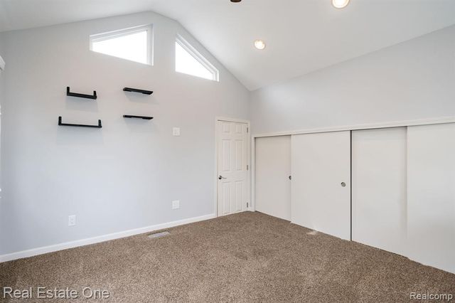 353 S Webik Avenue, Clawson, MI 48017