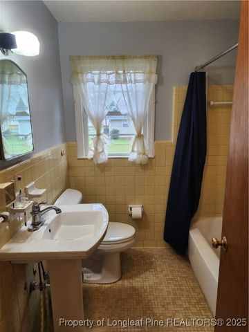 1108 E 10th Street, Lumberton, NC 28358