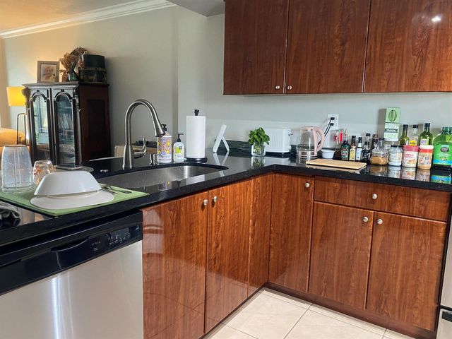 9 Royal Palm Way 403, Boca Raton, FL 33432