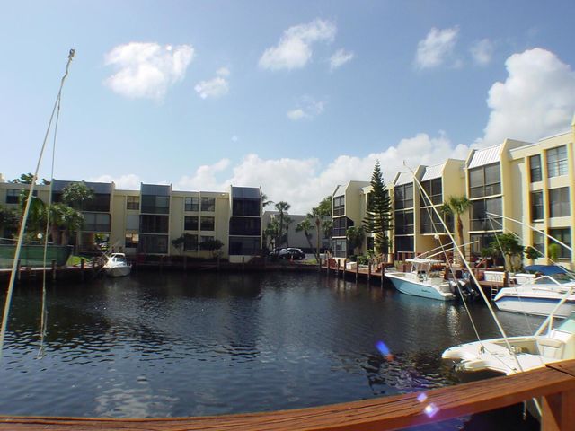 9 Royal Palm Way 403, Boca Raton, FL 33432
