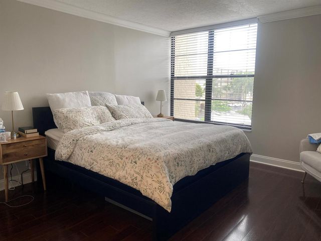 9 Royal Palm Way 403, Boca Raton, FL 33432