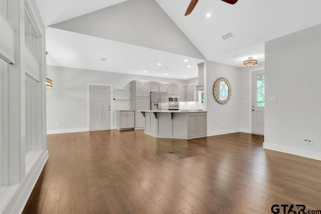 711 N Green Meadow Trail, Holly Lake Ranch, TX 75765
