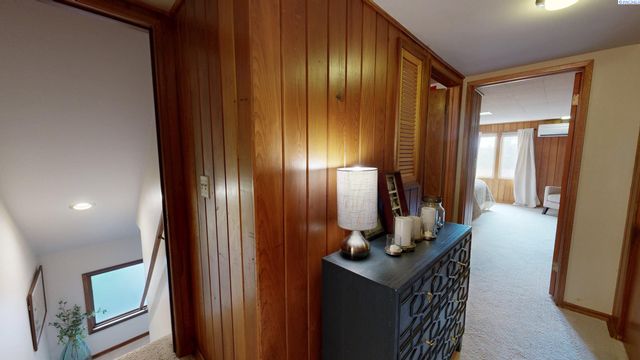 305 NW Janet St, Pullman, WA 99163