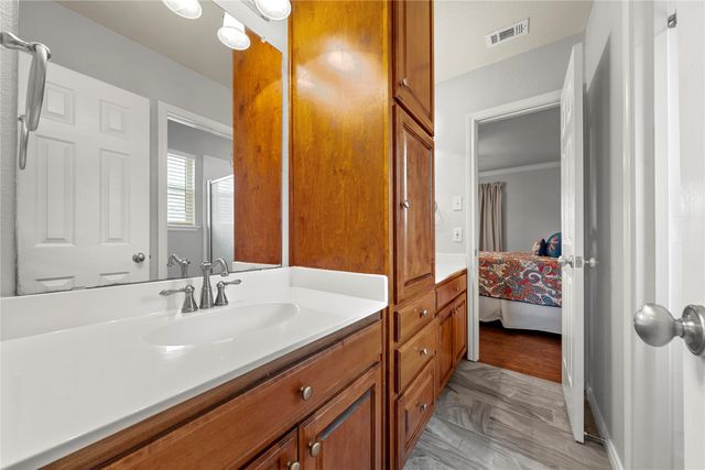 602 Downsville Road, Robinson, TX 76706