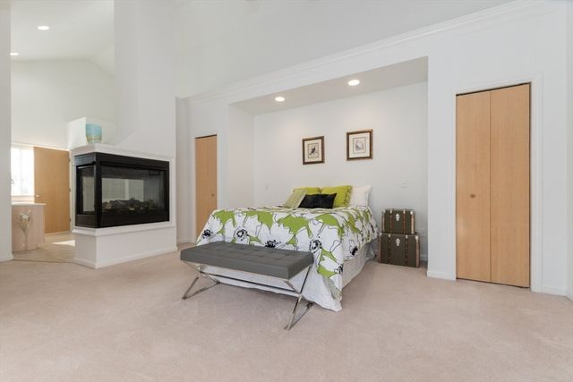 140 Algonquin Trl 140, Ashland, MA 01721