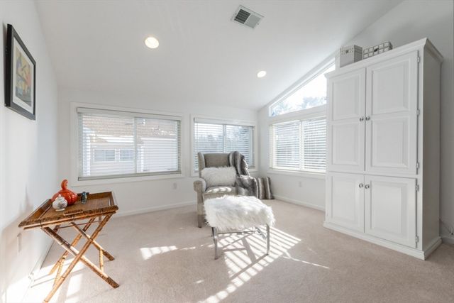 140 Algonquin Trl 140, Ashland, MA 01721