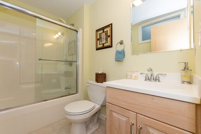 140 Algonquin Trl 140, Ashland, MA 01721