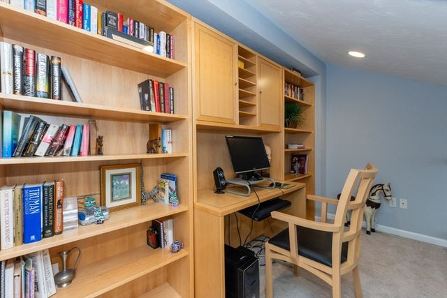 140 Algonquin Trl 140, Ashland, MA 01721