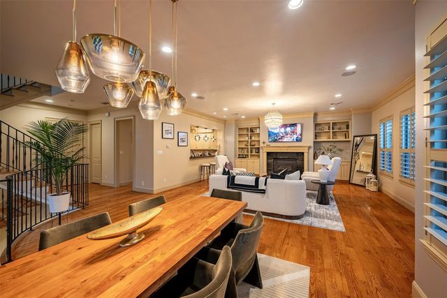 4724 Banning Drive F, Houston, TX 77027
