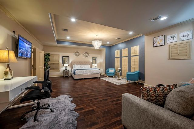 4724 Banning Drive F, Houston, TX 77027
