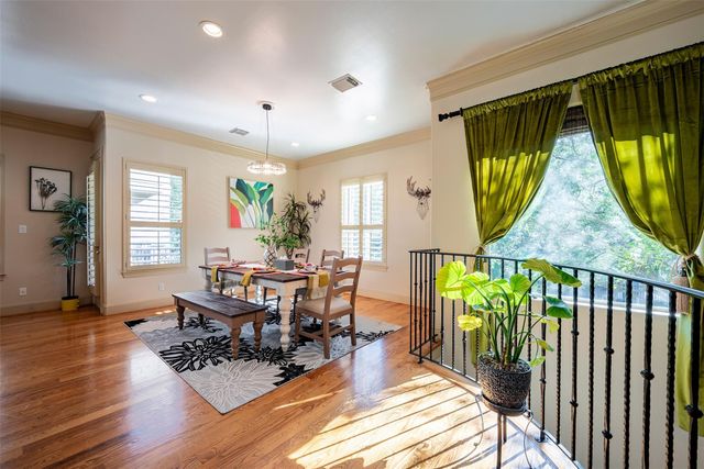 4724 Banning Drive F, Houston, TX 77027