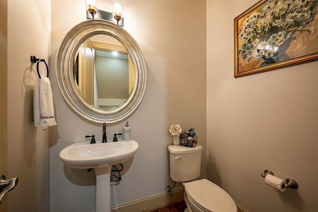 4724 Banning Drive F, Houston, TX 77027