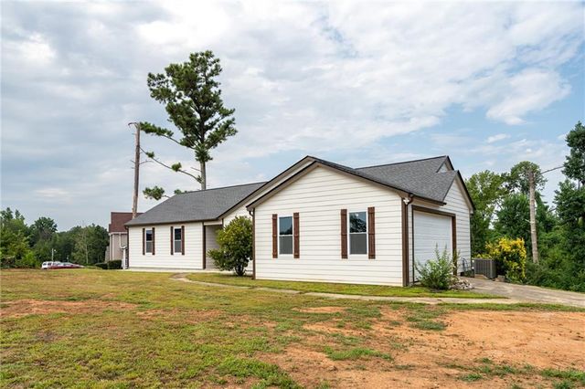 57 Natures Cove Road, Newnan, GA 30263