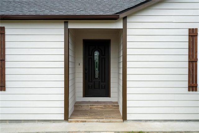 57 Natures Cove Road, Newnan, GA 30263