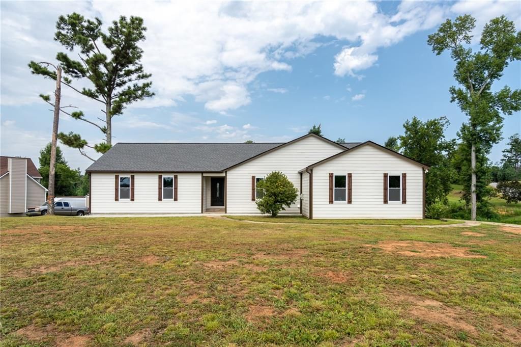 57 Natures Cove Road, Newnan, GA 30263