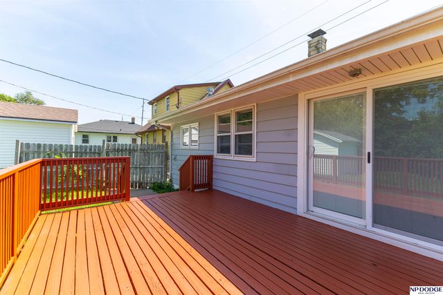 5226 Q Street, Omaha, NE 68117