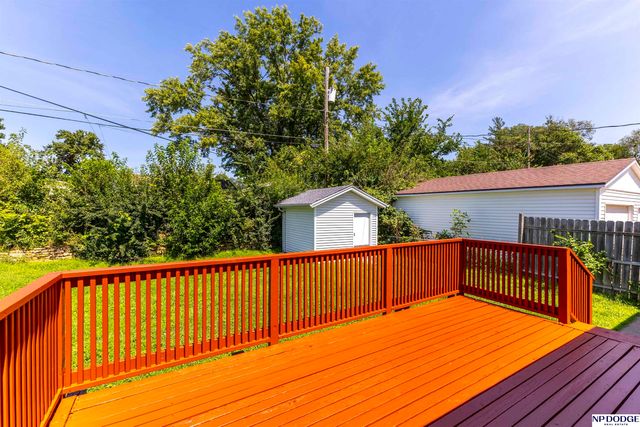 5226 Q Street, Omaha, NE 68117