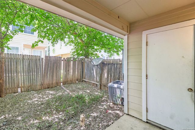111 AUTUMN PASS, San Antonio, TX 78245