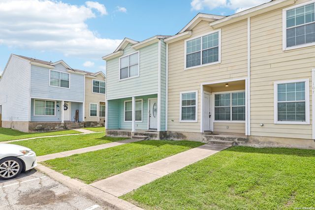 111 AUTUMN PASS, San Antonio, TX 78245
