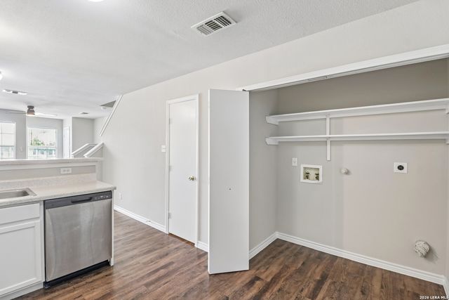 111 AUTUMN PASS, San Antonio, TX 78245