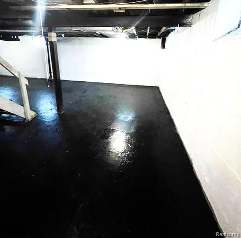 8850 Farmbrook Street, Detroit, MI 48224