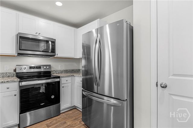 203 Coneflower Road, Bloomingdale, GA 31302