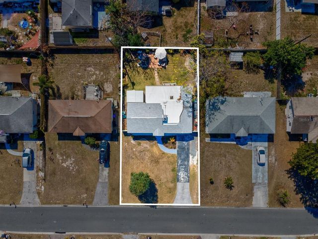 5240 43RD TERRACE N, St Petersburg, FL 33709