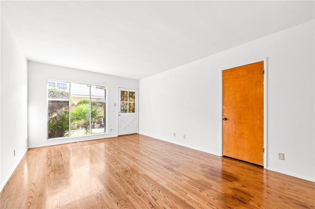 1739 E Appleton 3, Long Beach, CA 90802