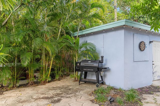 314 S M St Street, Lake Worth Beach, FL 33460