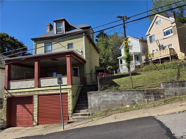 8425 Dersam Street, Homewood Brushton, PA 15235