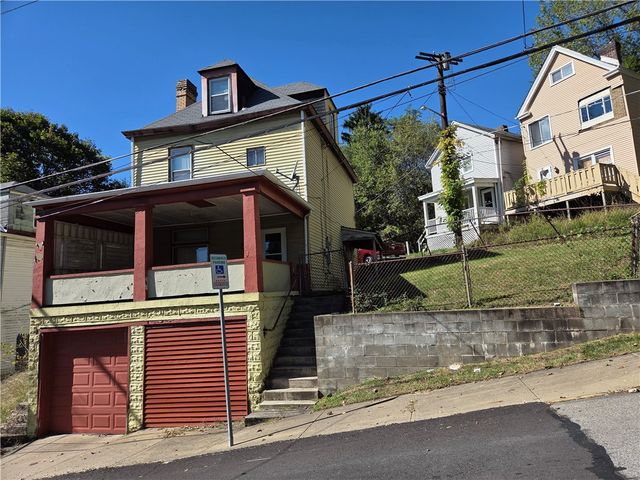 8425 Dersam Street, Homewood Brushton, PA 15235