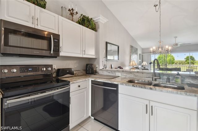9165 Michael CIR 1002, Naples, FL 34113