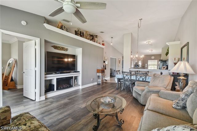 9165 Michael CIR 1002, Naples, FL 34113