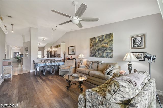 9165 Michael CIR 1002, Naples, FL 34113
