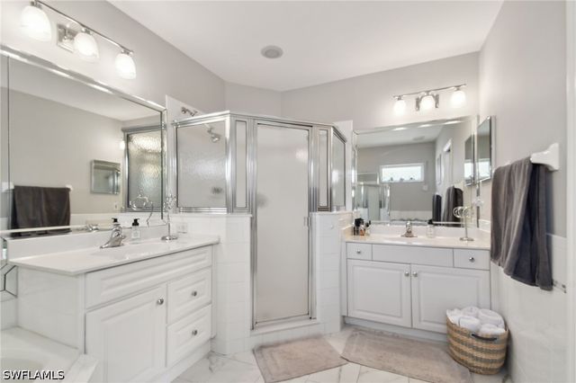 9165 Michael CIR 1002, Naples, FL 34113
