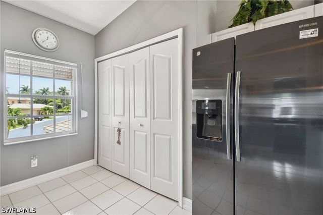 9165 Michael CIR 1002, Naples, FL 34113