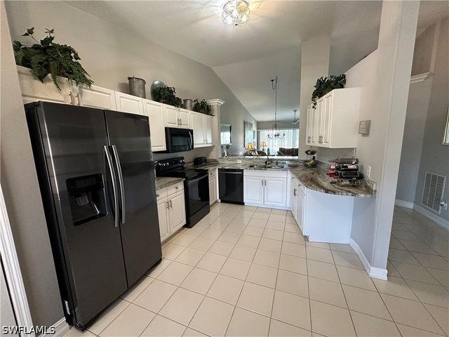 9165 Michael CIR 1002, Naples, FL 34113
