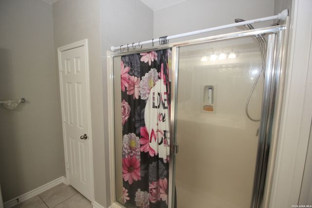 109 ANCHOR BLF, Universal City, TX 78148