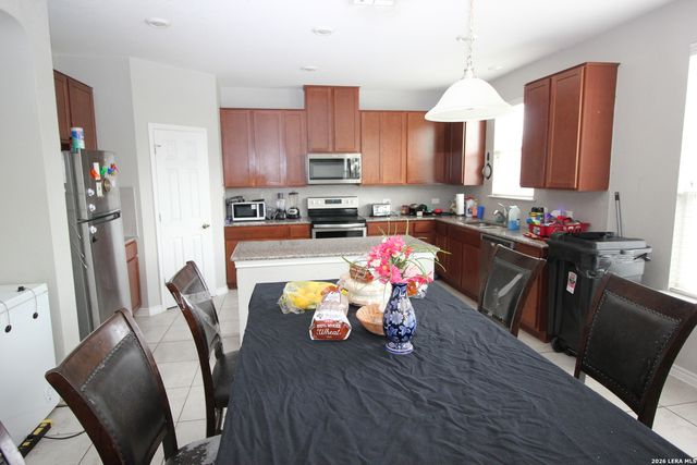 109 ANCHOR BLF, Universal City, TX 78148