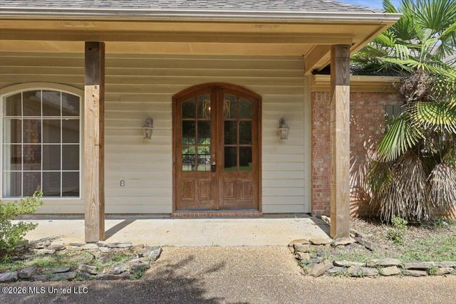 115 Eastside Drive, Brandon, MS 39047