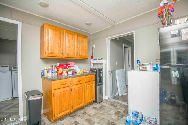 408 Quince Robinson Lane, Greenback, TN 37742