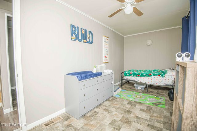 408 Quince Robinson Lane, Greenback, TN 37742