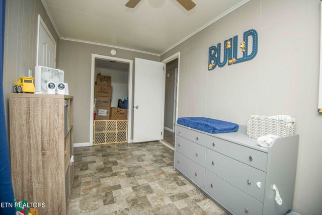 408 Quince Robinson Lane, Greenback, TN 37742
