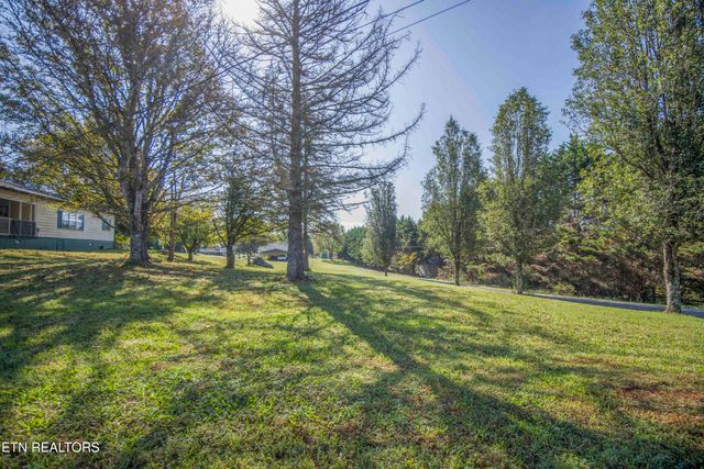 408 Quince Robinson Lane, Greenback, TN 37742